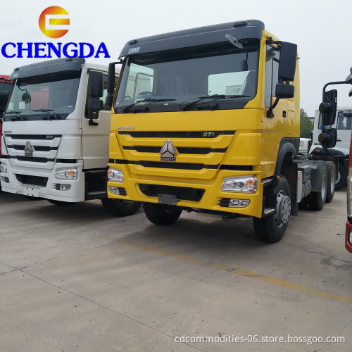 يستخدم Sinotruck Body 6*4 Howo Tractor Trucks للبيع